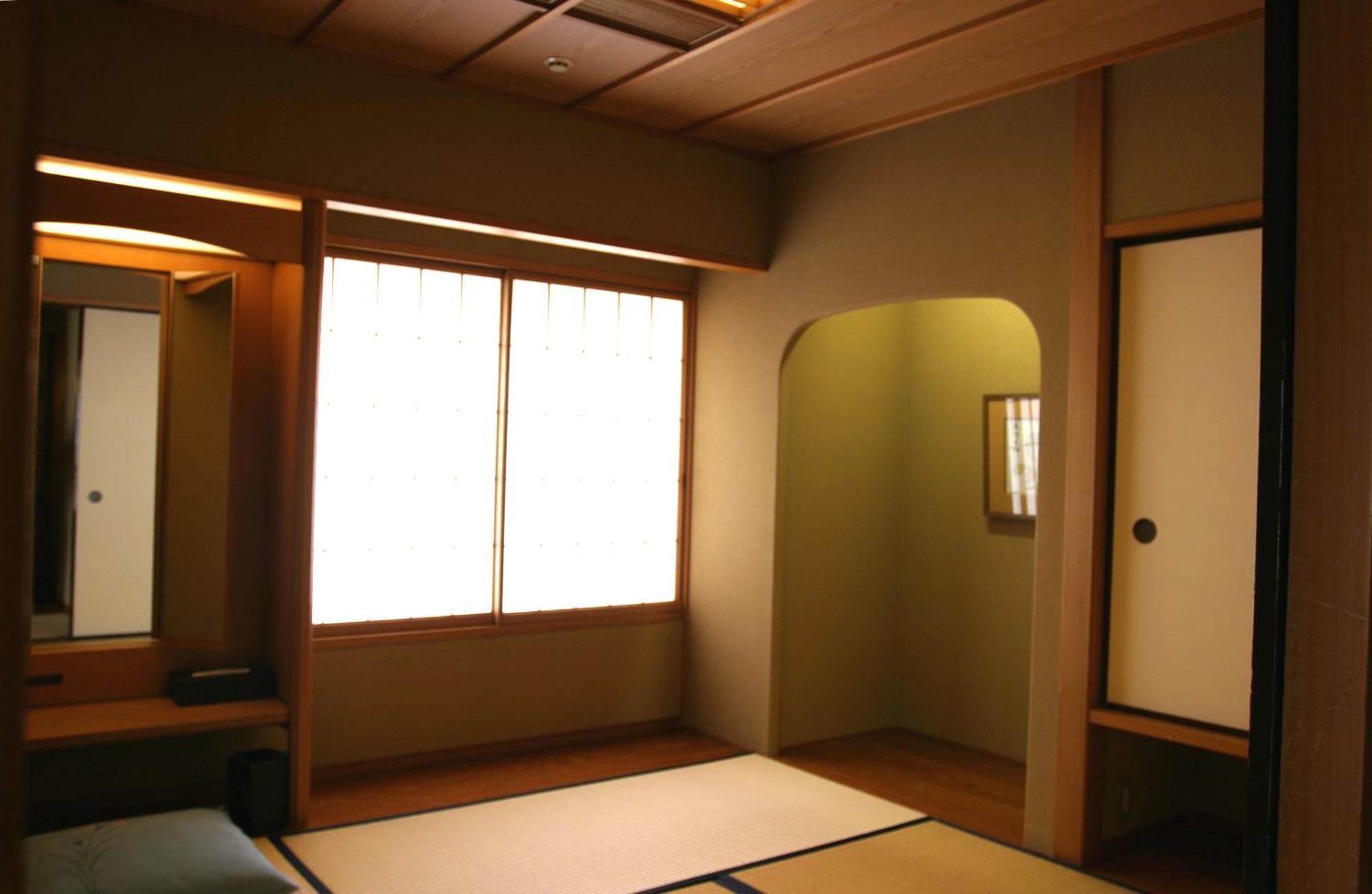 Hotel Wakamizu Takarazuka Rum bild
