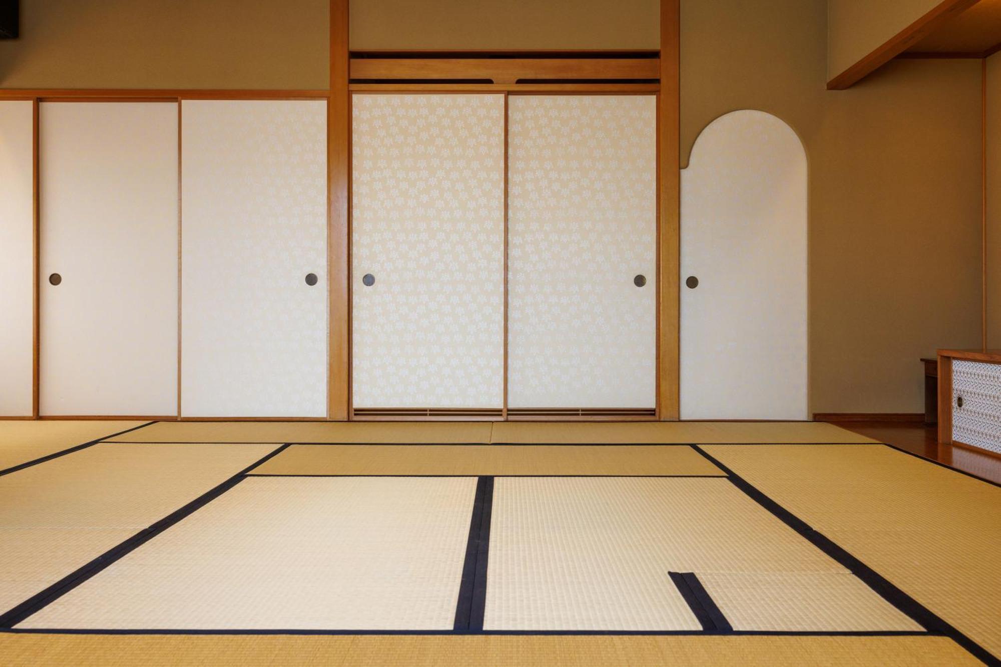 Hotel Wakamizu Takarazuka Exteriör bild