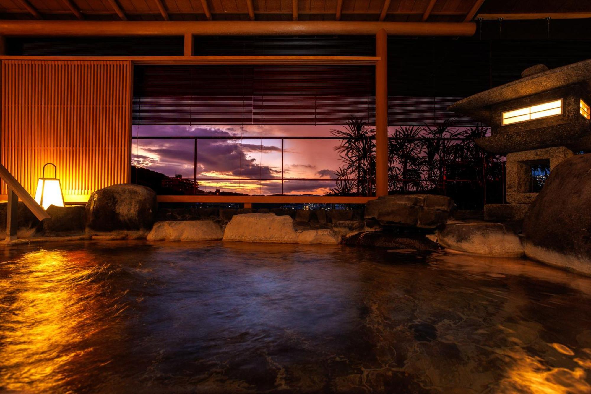 Hotel Wakamizu Takarazuka Exteriör bild